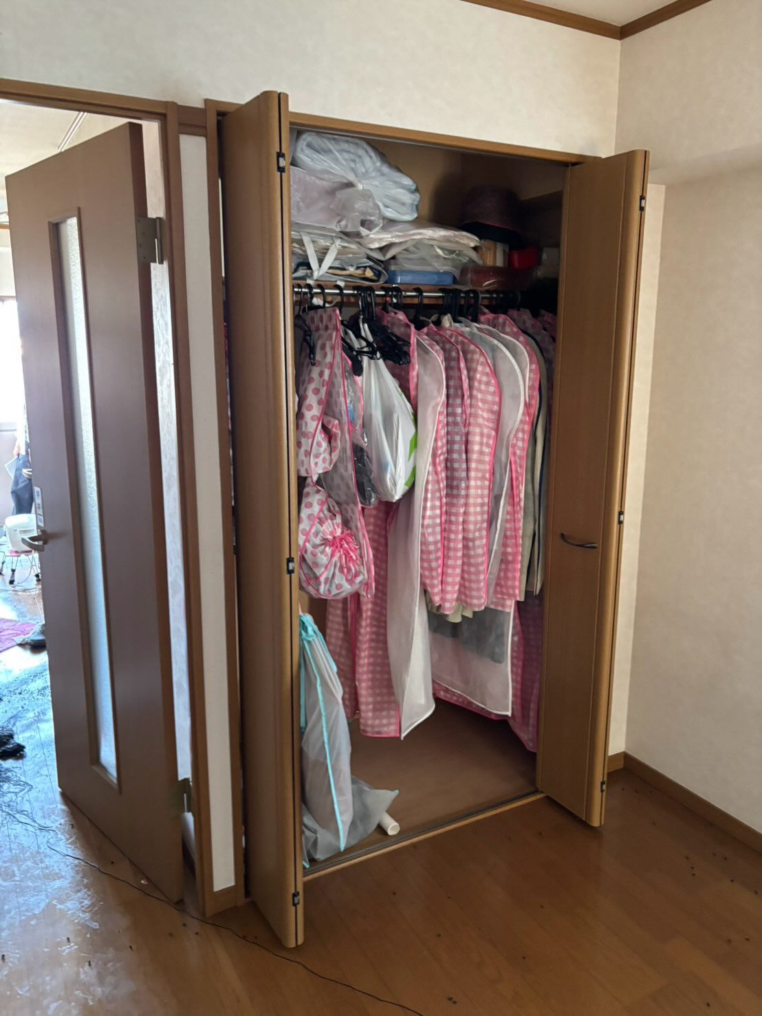 松山市W様特殊清掃、遺品整理 