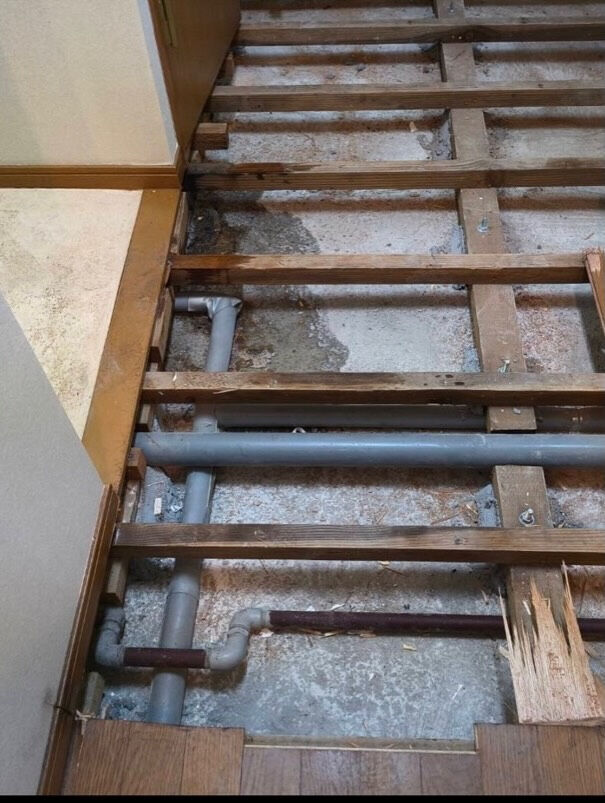 松山市W様特殊清掃、遺品整理 